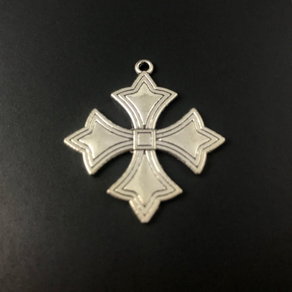 5 Celtic Cross Charms - Antique Silver