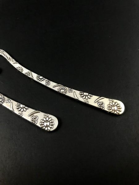 10 Bookmark Blanks - Antique Silver, Bronze, and KC Gold Finish - Raised Daisy Pattern - Double Sided with Loop Hole