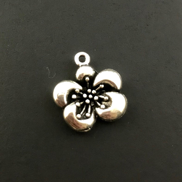 10 Hibiscus Flower Charms - 3D - Antique Silver