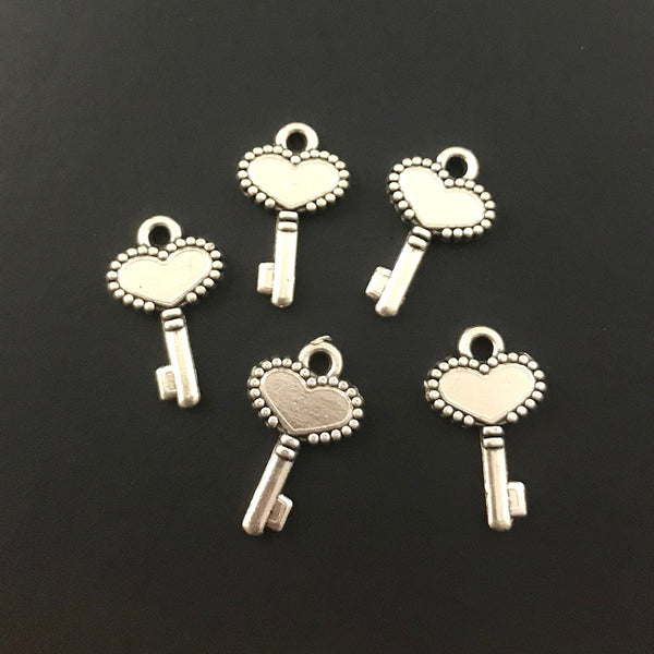 20 Tiny Heart Key Charms - Antique Silver