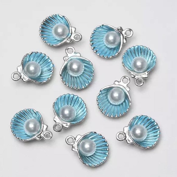 10 Enamel Clam Shell with Pearl Charms - 4 Colors Available