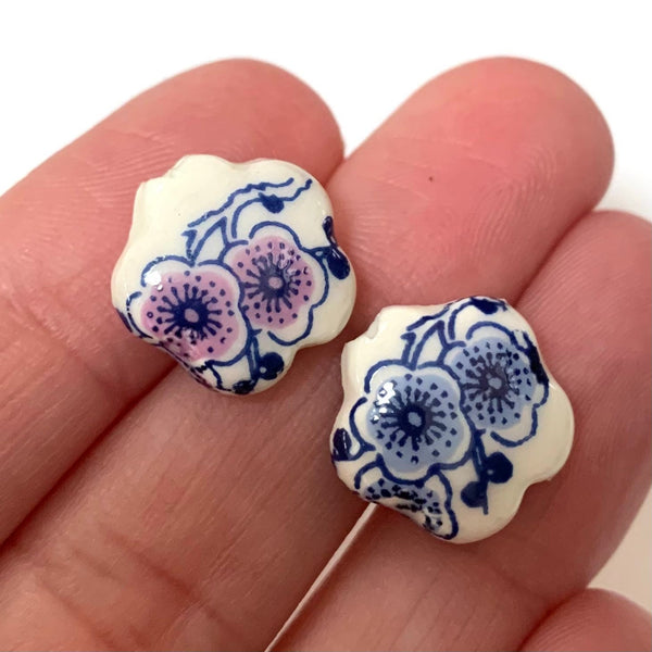 5 Ceramic Flower Shaped Beads - 15mm Beads