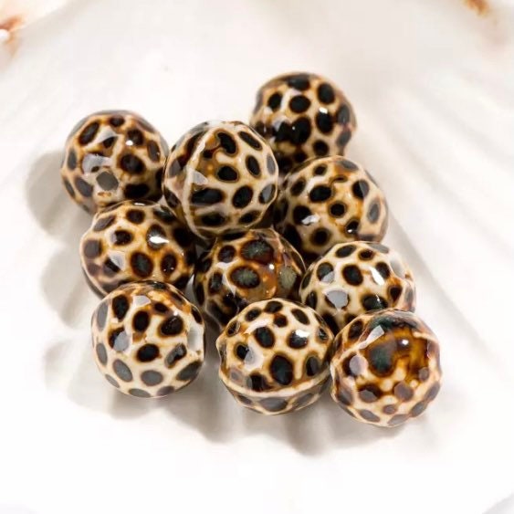15mm Ceramic Beads - Leopard Print - 2 Beads
