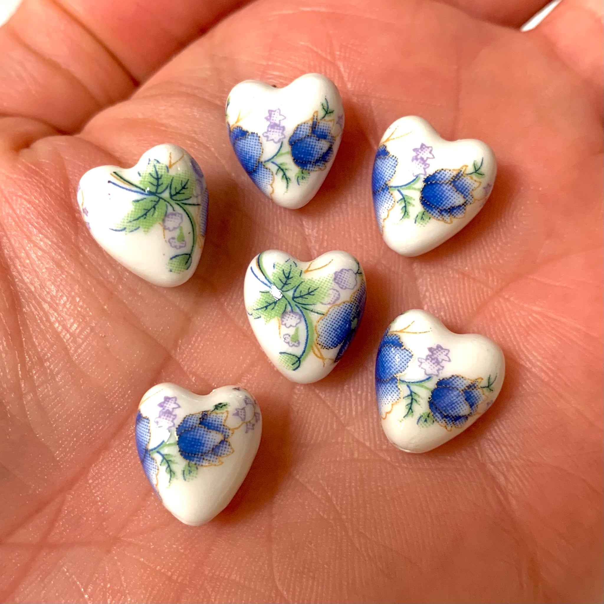 10 Ceramic Floral Heart Beads - 13mm Blue Floral Beads