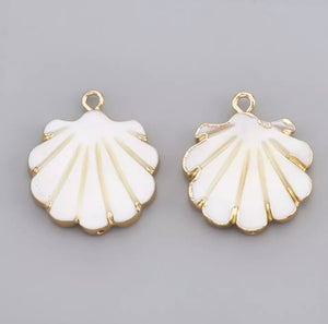 Mother of Pearl Carved Scallop Shell Charms - Edged in Gold Plating - 23mm x 20mm x 2.5mm